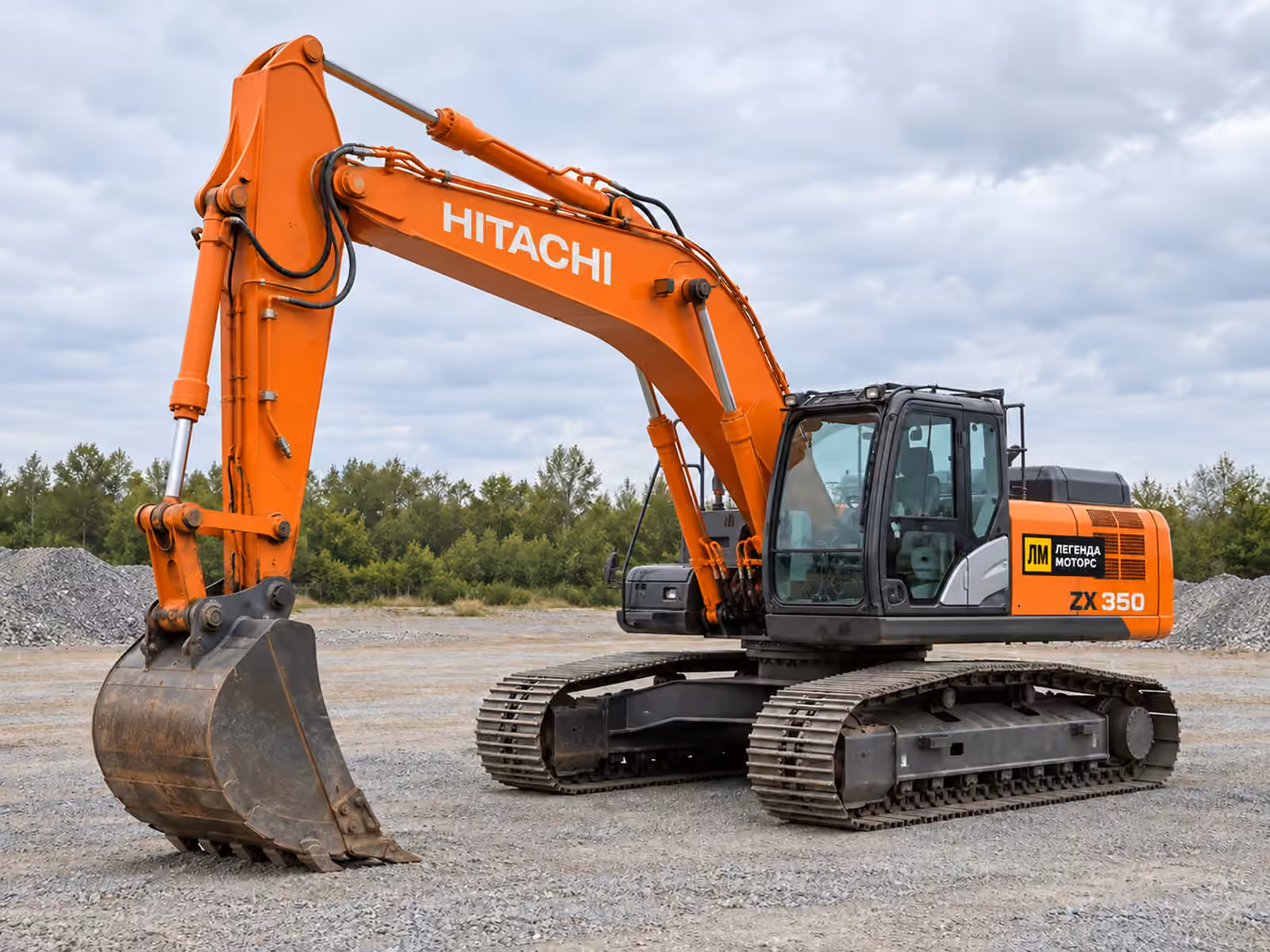 Hitachi ZX 350 — вигляд спереду під кутом, ілюстрація